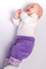 Load image into Gallery viewer, Baby pants sewing pattern ebook pdf FIORETTO - Patternforkids