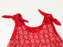 Laden Sie das Bild in den Galerie-Viewer, Baby Pinafore dress sewing pattern ebook pdf LIPSIA - Patternforkids