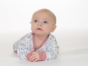 Baby Strampler mit durchgehender Knopfleiste und Bündchen, Schnittmuster ebook LISA von Patternforkids