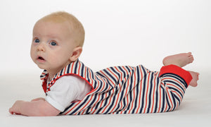 Schnittmuster Baby Strampler, Overall LEO für Mädchen oder Junge mit Beleg, Beinumschlag und Druckknöpfen